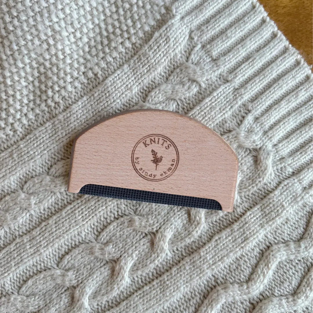 Knits by Cindy Ekman nukkakampa nukanpoistaja neuleenhoito