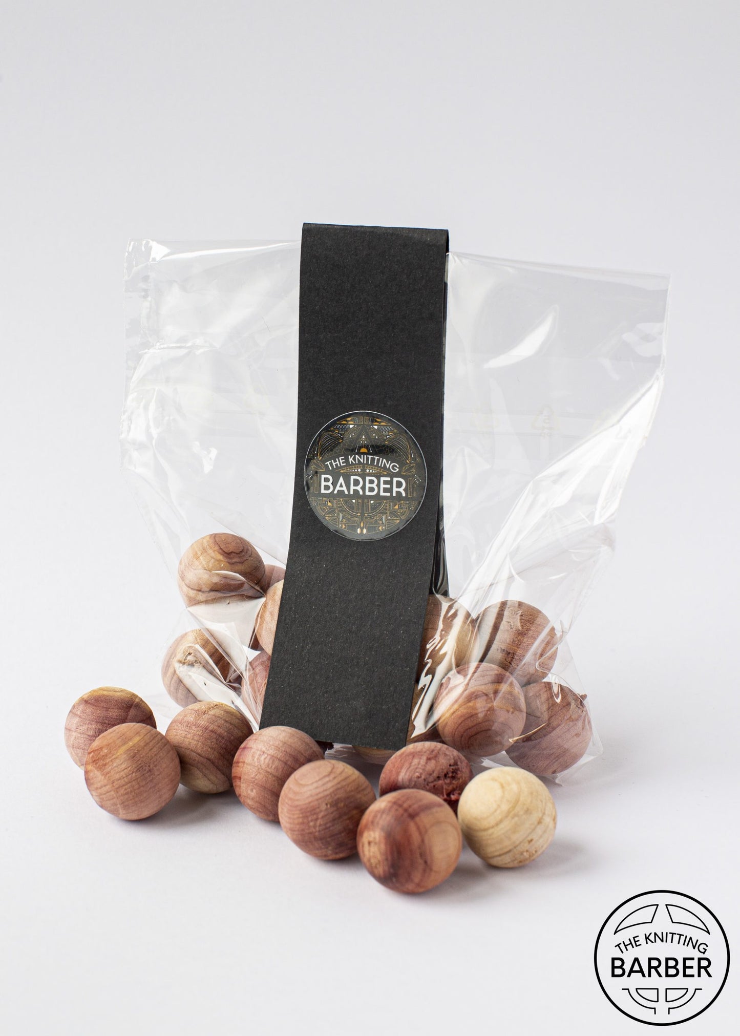 The Knitting Barber Seetripuupallot -Cedar balls