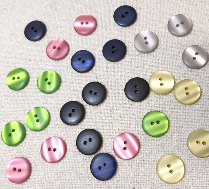 Botoes Paris Newold company nappi napit 18 mm