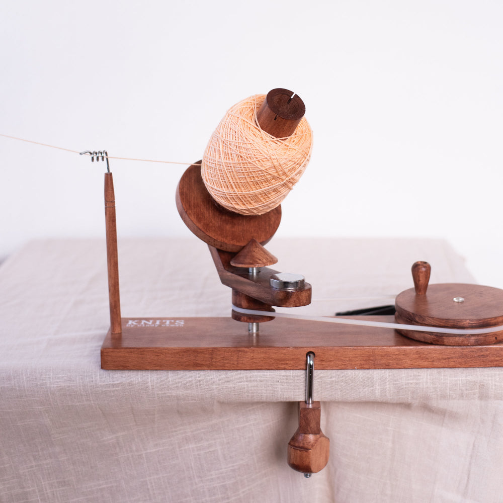 Knits by Cindy Ekman kerijälaite lankakerijälaite lankakakku 