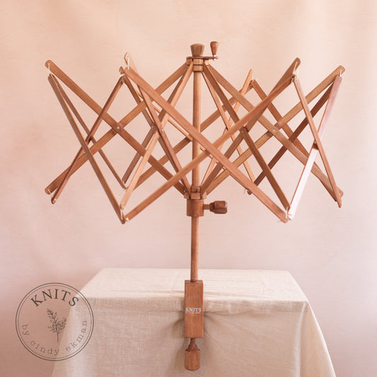 Knits by Cindy Ekman Vyyhdinpuut neulonta vyyhtilanka kerintä