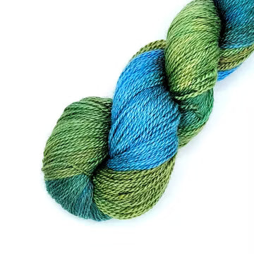 Marilta TerMari upea merino-silkkilanka 100g käsinvärjätty neulojalle