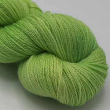 Marilta TerMari Merino-bambu Solakka 100g käsinvärjätty