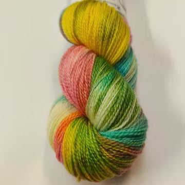 Marilta TerMari Merino-bambu Solakka 100g käsinvärjätty