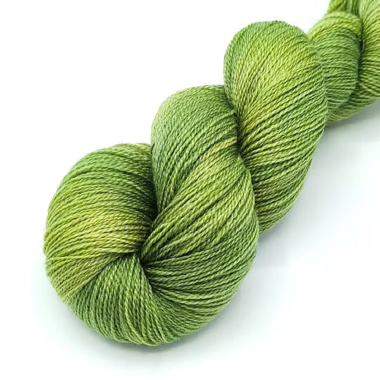 Marilta TerMari Merino-bambu Solakka 100g käsinvärjätty