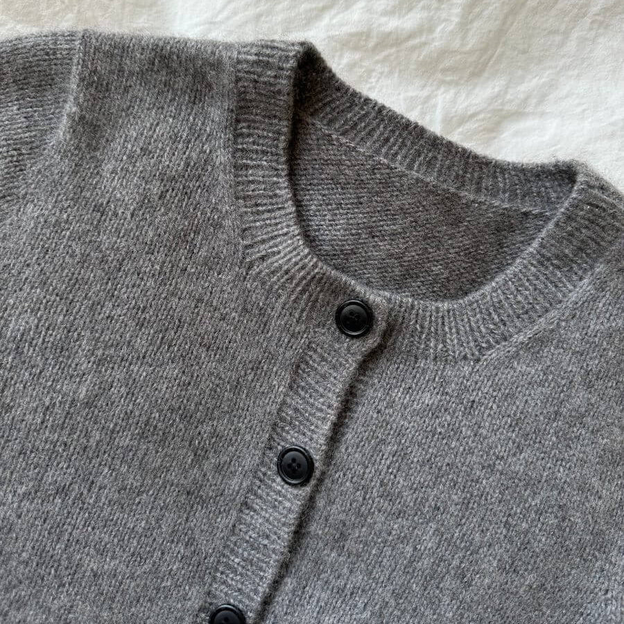 PetiteKnit Maggie Cardigan lyhythihainen neuletakki neuleohje