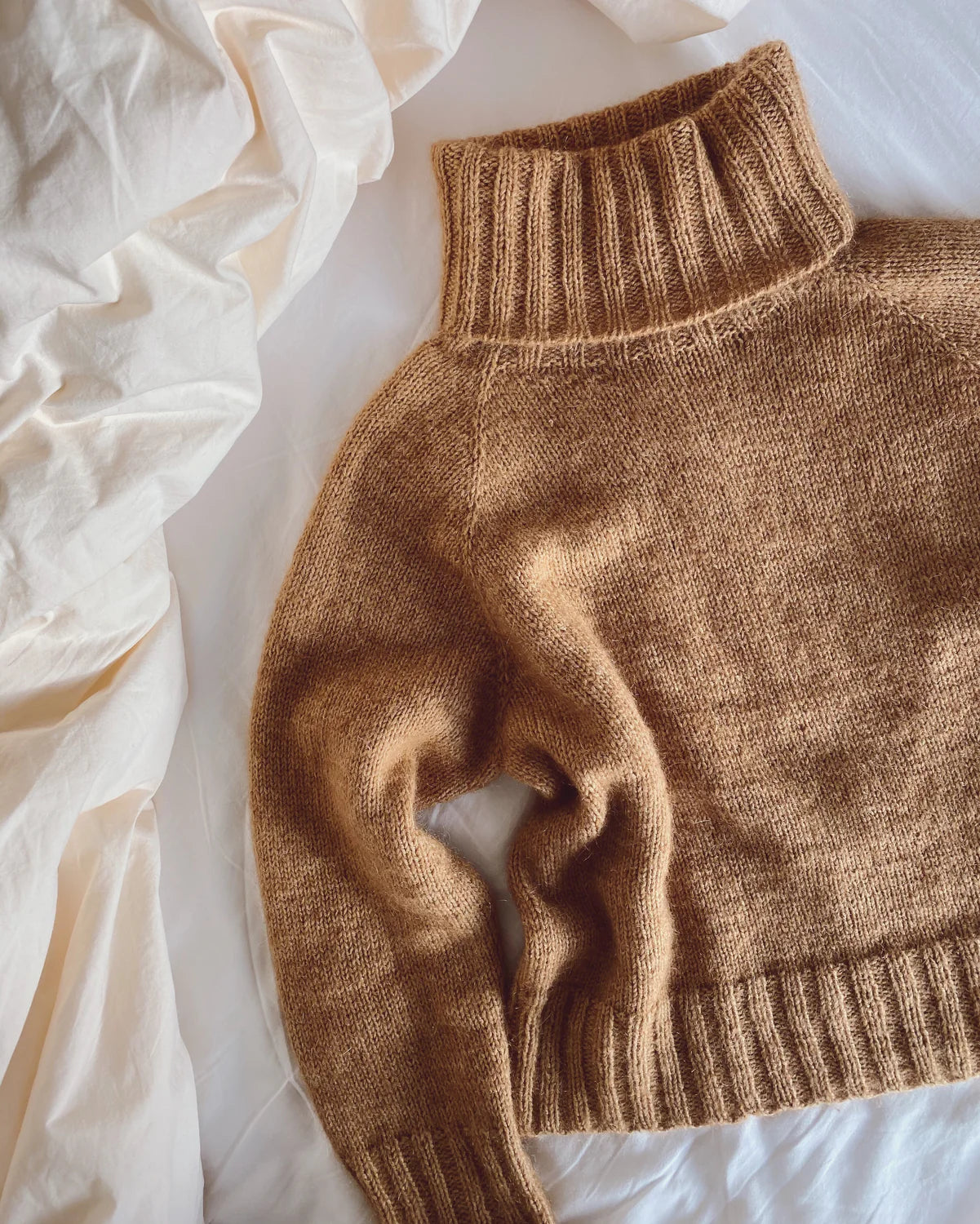 PetiteKnit Caramel Sweater -neuleohje