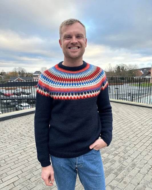 PetiteKnit Celeste Sweater Man -neuleohje (eng.)