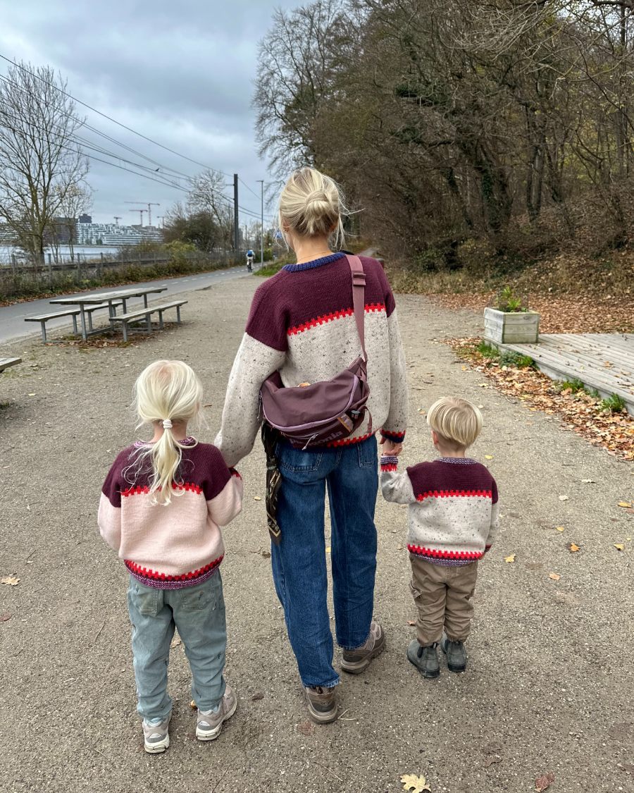 PetiteKnit Cross Sweater Junior -neuleohje