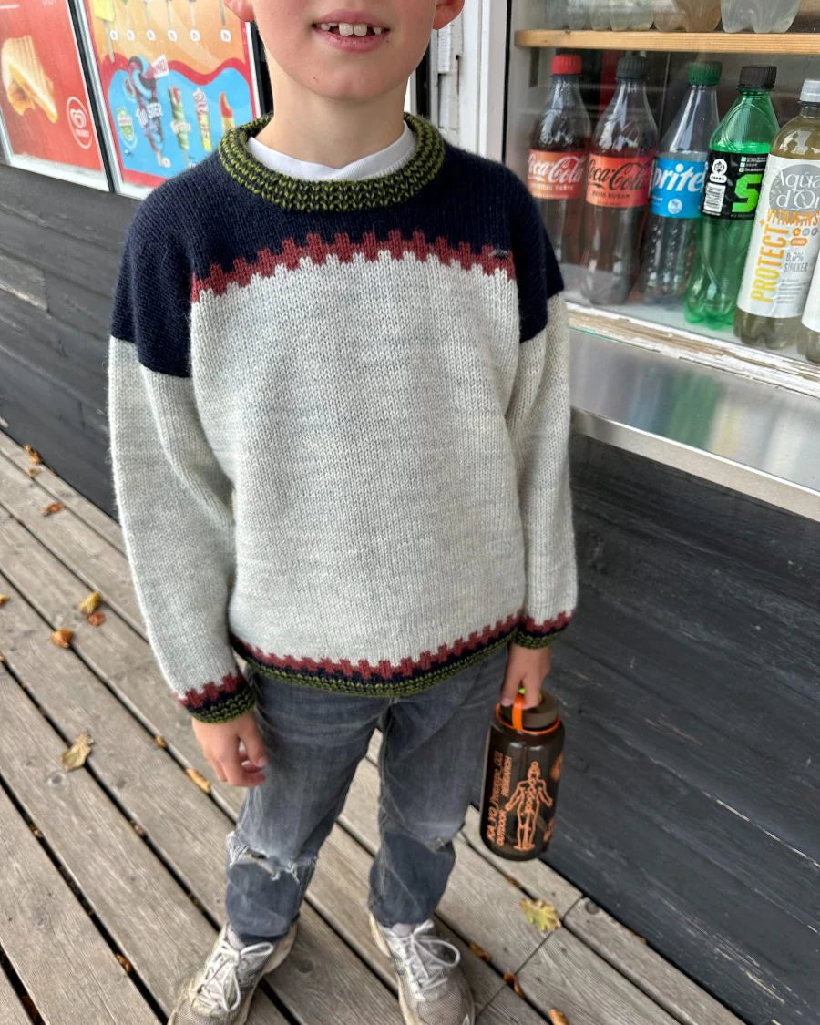 PetiteKnit Cross Sweater Junior -neuleohje