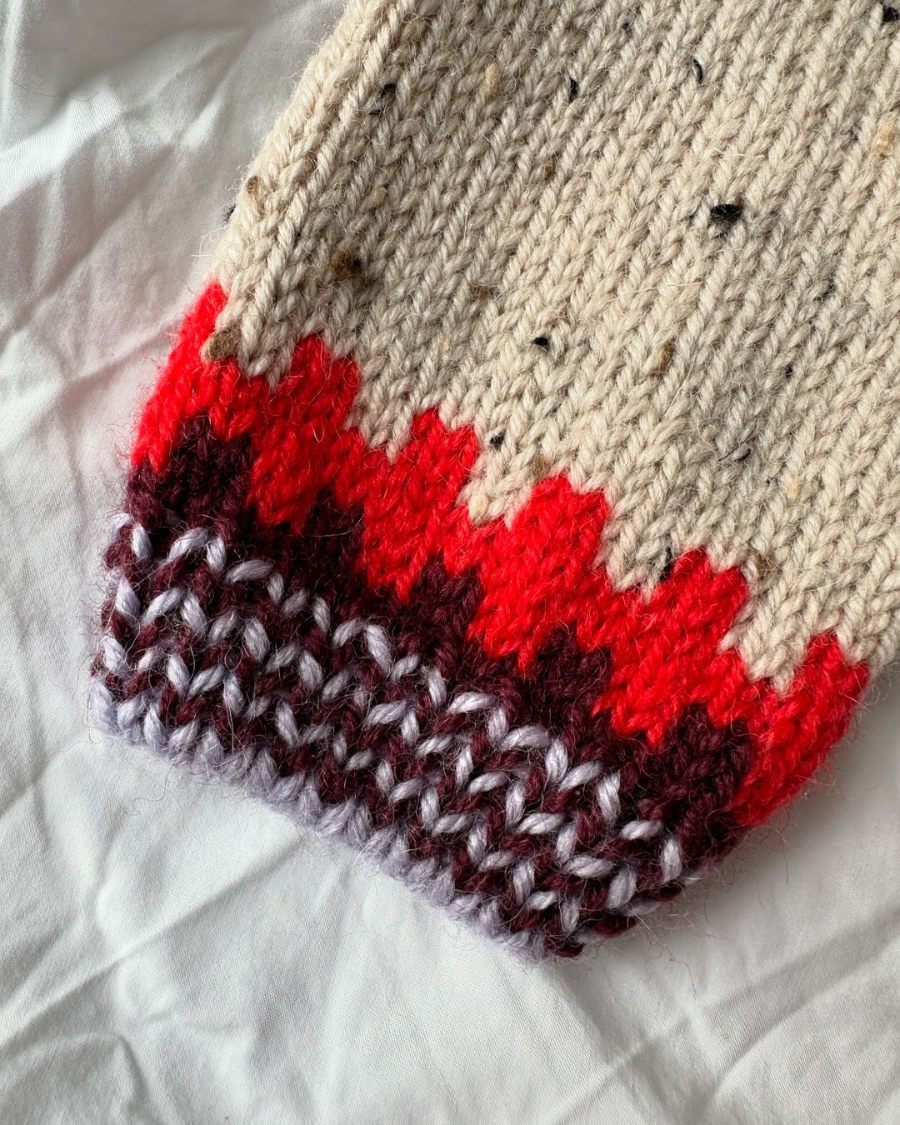 PetiteKnit Cross Sweater Junior -neuleohje