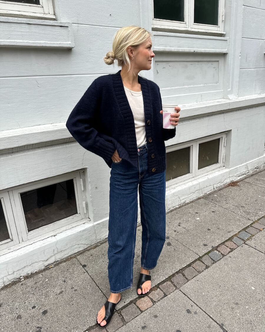 PetiteKnit Eva Cardigan- neuleohje