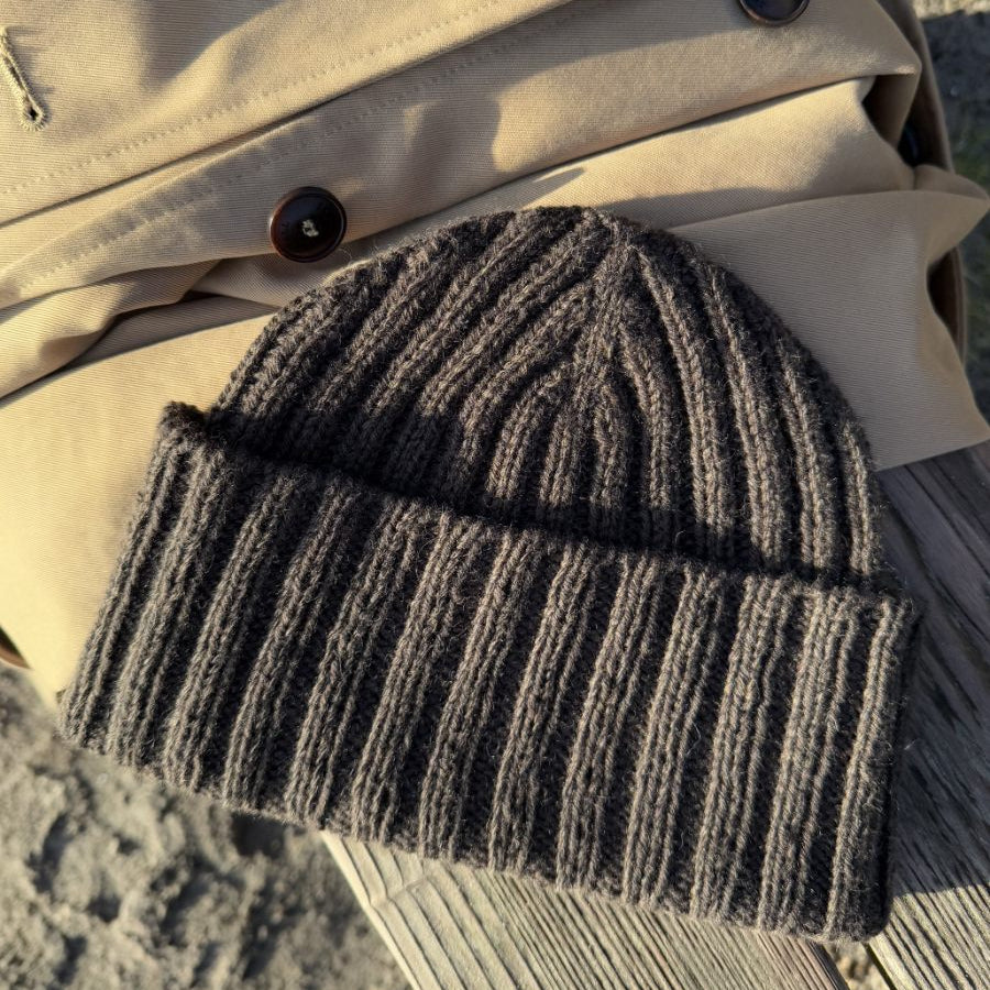 PetiteKnit Hipster Hat neuleohje peruspipo