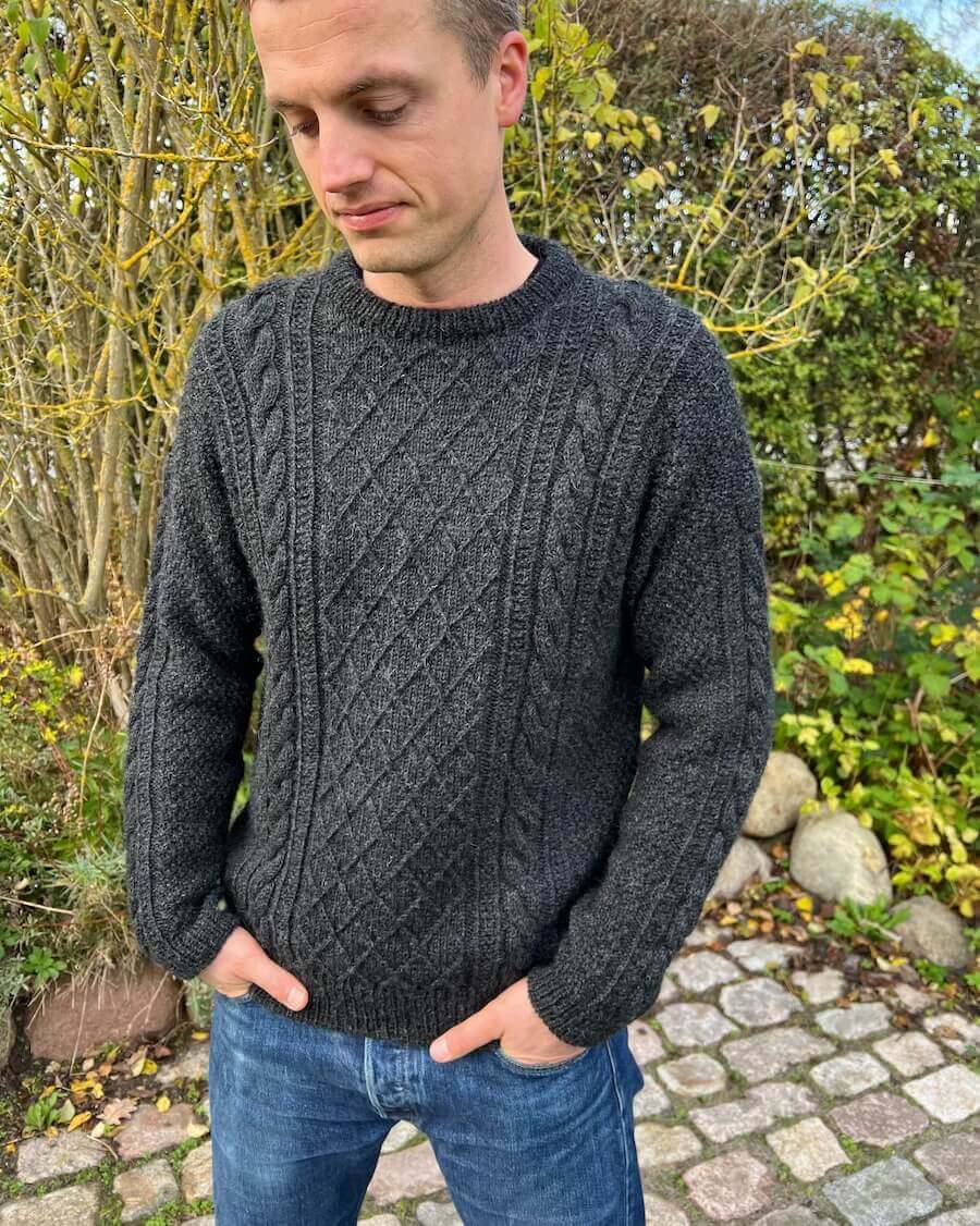 PetiteKnit Moby Sweater Man – neuleohje (englanniksi)
