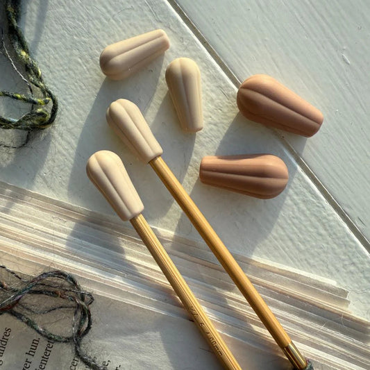 PetiteKnit puikkostopparit neulominen