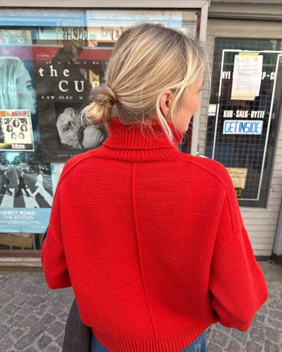 PetiteKnit Scarlet Sweater – neulepusero-ohje